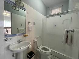 Pool and Jacuzzi Vacation Home