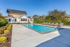 Sandpoint by Rove Travel Modern 5BR w Pool