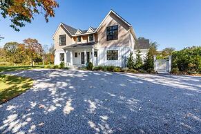 Sandpoint by Rove Travel Modern 5BR w Pool