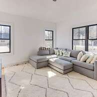 Sandpoint by Rove Travel Modern 5BR w Pool