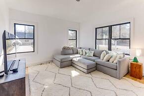 Sandpoint by Rove Travel Modern 5BR w Pool