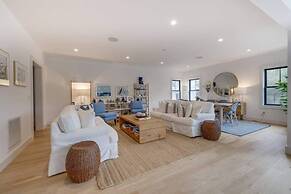 Sandpoint by Rove Travel Modern 5BR w Pool