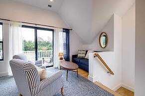 Sandpoint by Rove Travel Modern 5BR w Pool