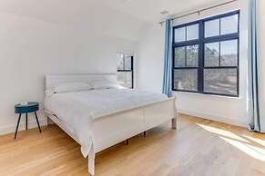 Sandpoint by Rove Travel Modern 5BR w Pool