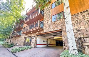 Durant Den by Rovetravel 2BR Apt w Private Patio