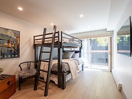 Durant Den by Rovetravel 2BR Apt w Private Patio