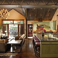 Third Timber by Rovetravel 6BR w Hot Tub Grill