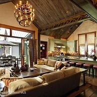 Third Timber by Rovetravel 6BR w Hot Tub Grill