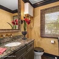 Third Timber by Rovetravel 6BR w Hot Tub Grill