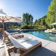 Ute Terrace by Rove Travel Lux Retreat w Pool