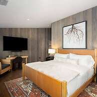 Ute Terrace by Rove Travel Lux Retreat w Pool