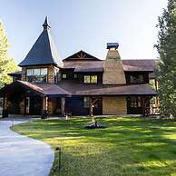 Ute Terrace by Rove Travel Lux Retreat w Pool