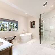 Ute Terrace by Rove Travel Lux Retreat w Pool