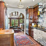 Ajax Manor by Rove Travel 5BR Historic Home