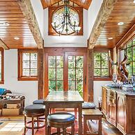 Ajax Manor by Rove Travel 5BR Historic Home