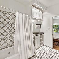 Ajax Manor by Rove Travel 5BR Historic Home