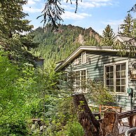 Ajax Manor by Rove Travel 5BR Historic Home