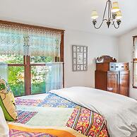 Ajax Manor by Rove Travel 5BR Historic Home