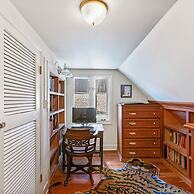 Ajax Manor by Rove Travel 5BR Historic Home