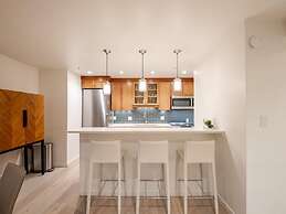 Cooper s Corner by Rove 2BR w Sauna Hot Tub