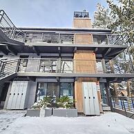 Cooper s Corner by Rove 2BR w Sauna Hot Tub