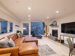 Cooper s Corner by Rove 2BR w Sauna Hot Tub