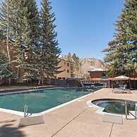 Cooper s Corner by Rove 2BR w Sauna Hot Tub