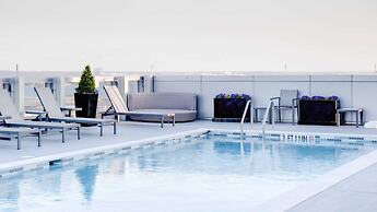 Furnished Apartment in Crystal City Near Pentagon