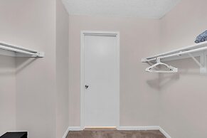 Furnished Apartment in Crystal City Near Pentagon