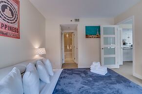 2 BR Fully Furnished Apartment at Penn Quarters - Surrounded by Best R