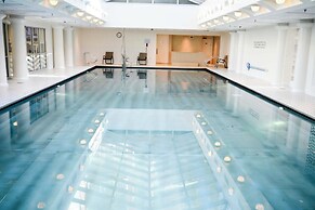 2 BR Fully Furnished Apartment at Penn Quarters - Surrounded by Best R