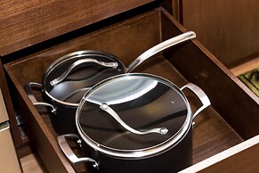 Charlotte Uptown Fully Furnished Apartments