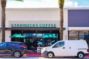 Studio 6min Walking to Miami Beach Pool Kitchen