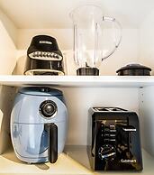 Studio 6min Walking to Miami Beach Pool Kitchen