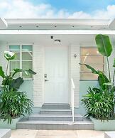 Studio 6min Walking to Miami Beach Pool Kitchen