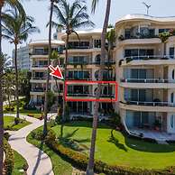 Ocean Front Condo With Pool Sleeps 6 Adults
