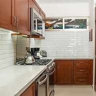 Ocean Front Condo With Pool Sleeps 6 Adults