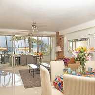 Ocean Front Condo With Pool Sleeps 6 Adults