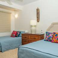 Ocean Front Condo With Pool Sleeps 6 Adults