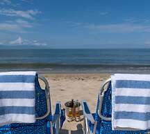 Ocean Front Penthouse Pool Sleeps 8 People