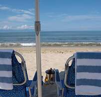 Ocean Front Penthouse Pool Sleeps 8 People