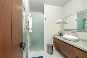 Beach Access 4 Beds 2 Bedroom 2 Bath Quadrant 4107