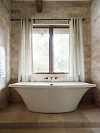 Private Resort in Lake Hodges