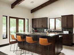 Private Resort in Lake Hodges