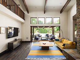 Private Resort in Lake Hodges