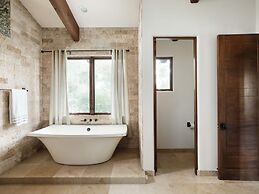 Private Resort in Lake Hodges