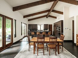 Private Resort in Lake Hodges