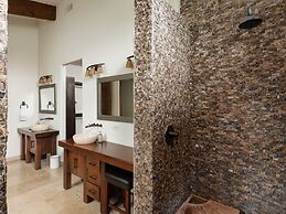 Private Resort in Lake Hodges