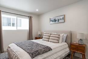 The Rosemont III - Steps From Windansea Beach