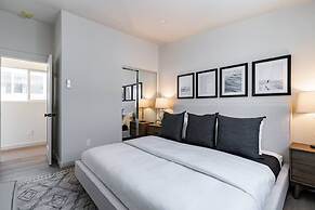 The Rosemont II - La Jolla Luxury